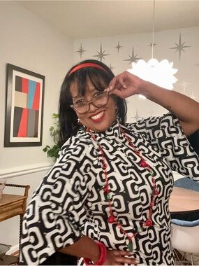 Meet your Posher, Natasha